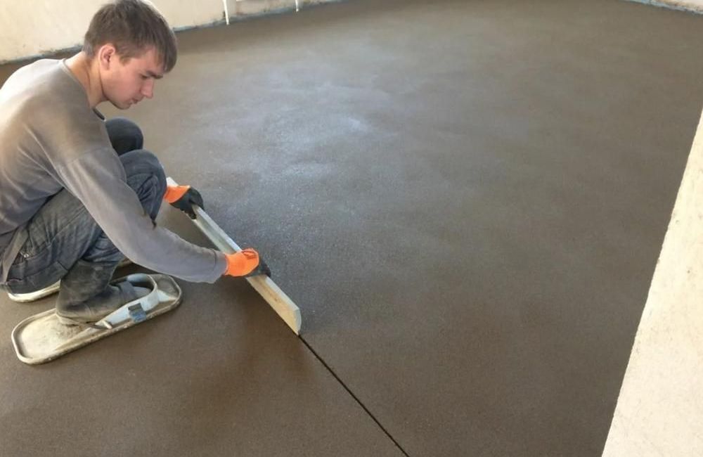 Полусухая стяжка - это современное решение для быстрого и качественного выравнивания полов. Снижая затраты и время на ремонт, она обеспечивает надежную основу для любых помещений. Узнайте о преимуществах и способах укладки, чтобы <em></img>оптимально</em> подготовить ваш интерьер.» title=»Где найти телефон полусухой стяжки?» style=»display:block; margin:0 auto;»/><figcaption style=