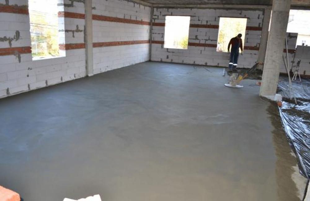 Полусухая стяжка – идеальное решение для быстрой и качественной укладки полов в жилых и коммерческих помещениях. Узнайте о ее преимуществах и характеристиках, а также о технологии выполнения работ.