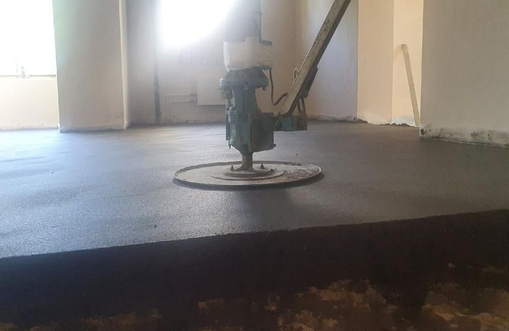 stoimosty-styazhki-pola-na-1-m2-pri