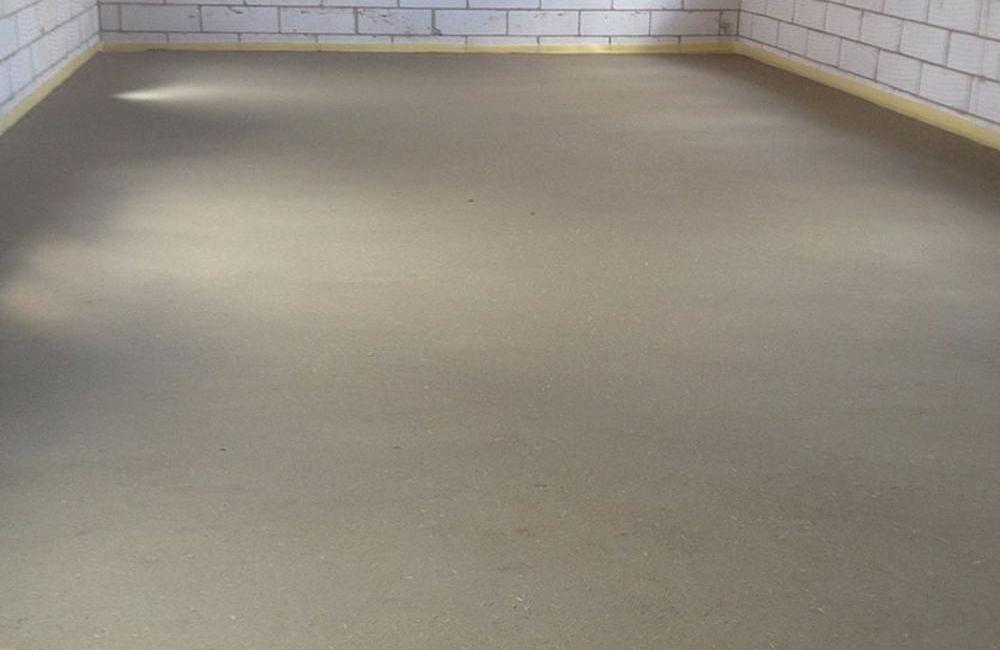 stoimosty-styazhki-pola-v-novostroyke