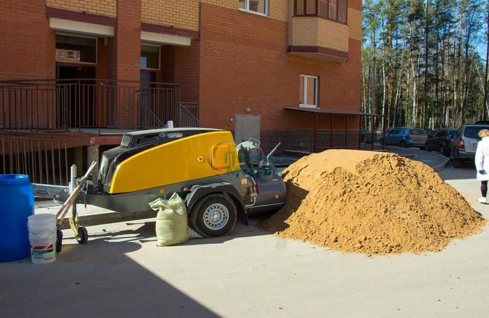 tsena-na-mekhanizirovannuyu-styazhku-v-kvartire