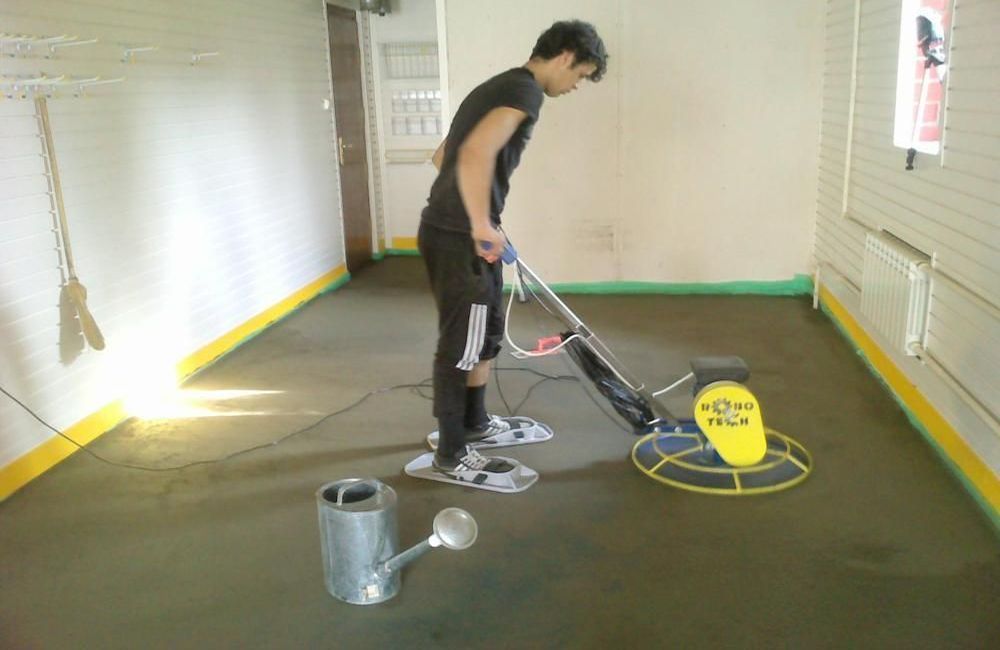 tsena-na-polusukhuyu-styazhku-v-kvartire