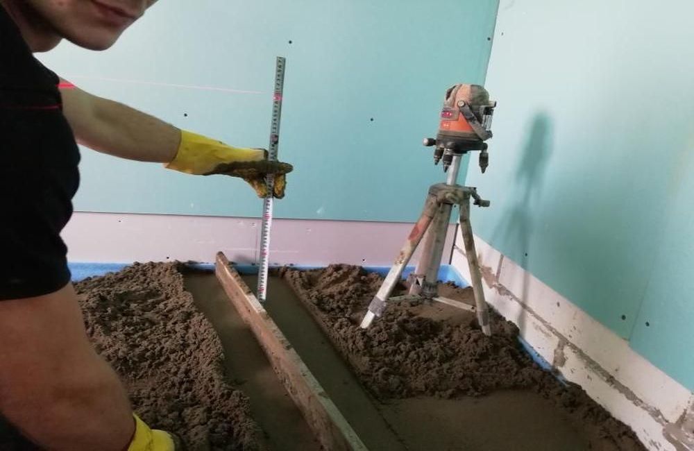 механизированная стяжка на пол с материалом