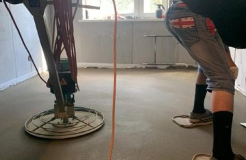 механическая стяжка пола цена за м2