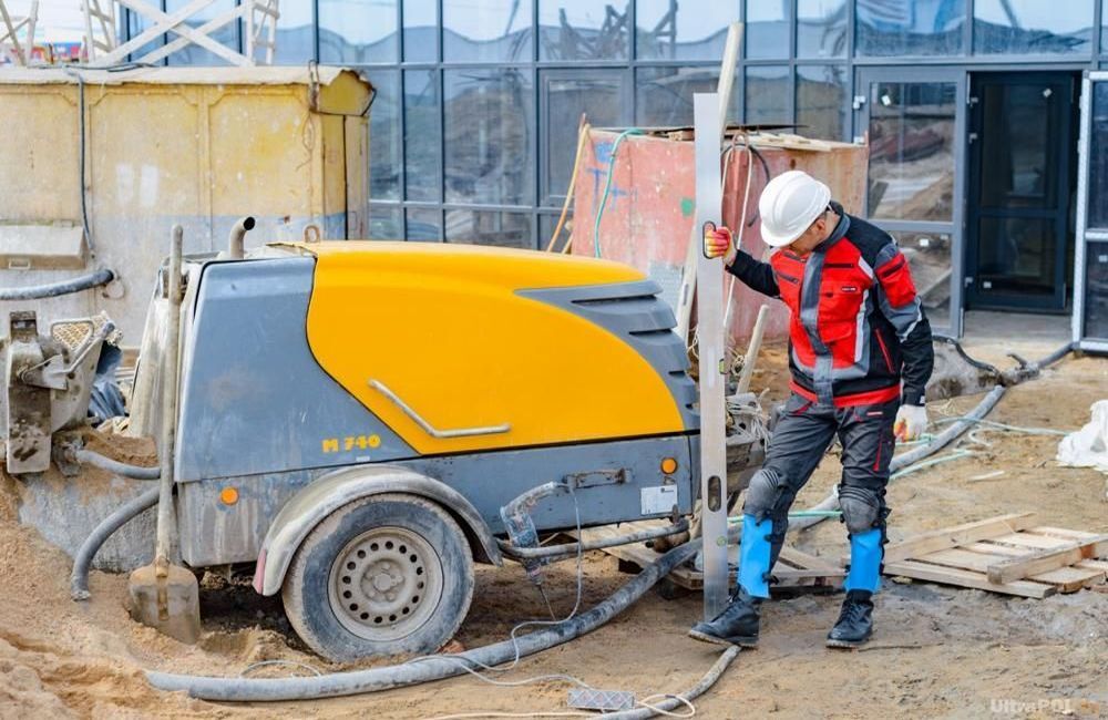 полусухая стяжка пола полуручкой