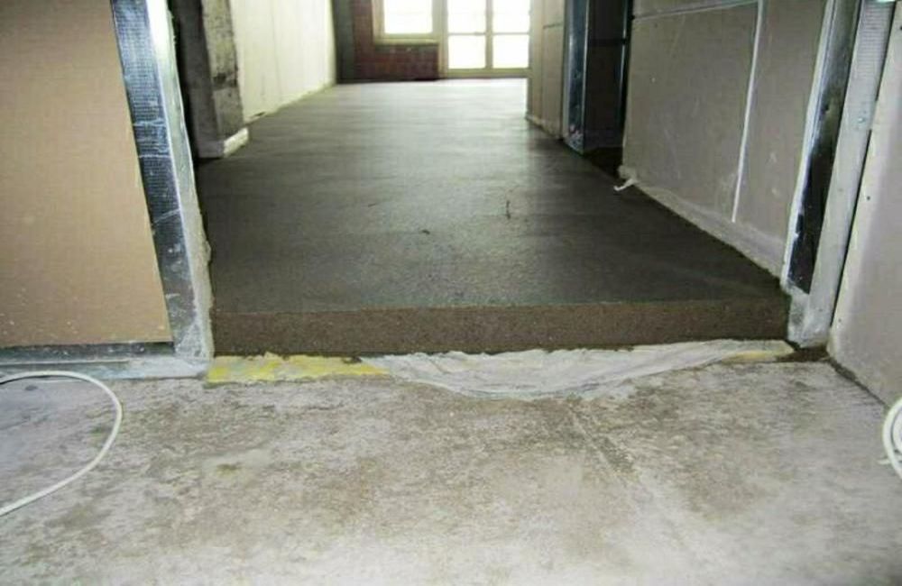 полусухая стяжка пола с пластификатором