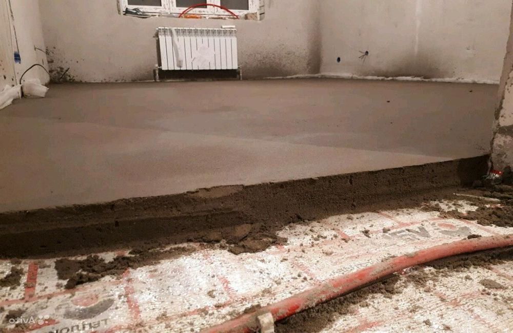 требуется полусухую стяжку