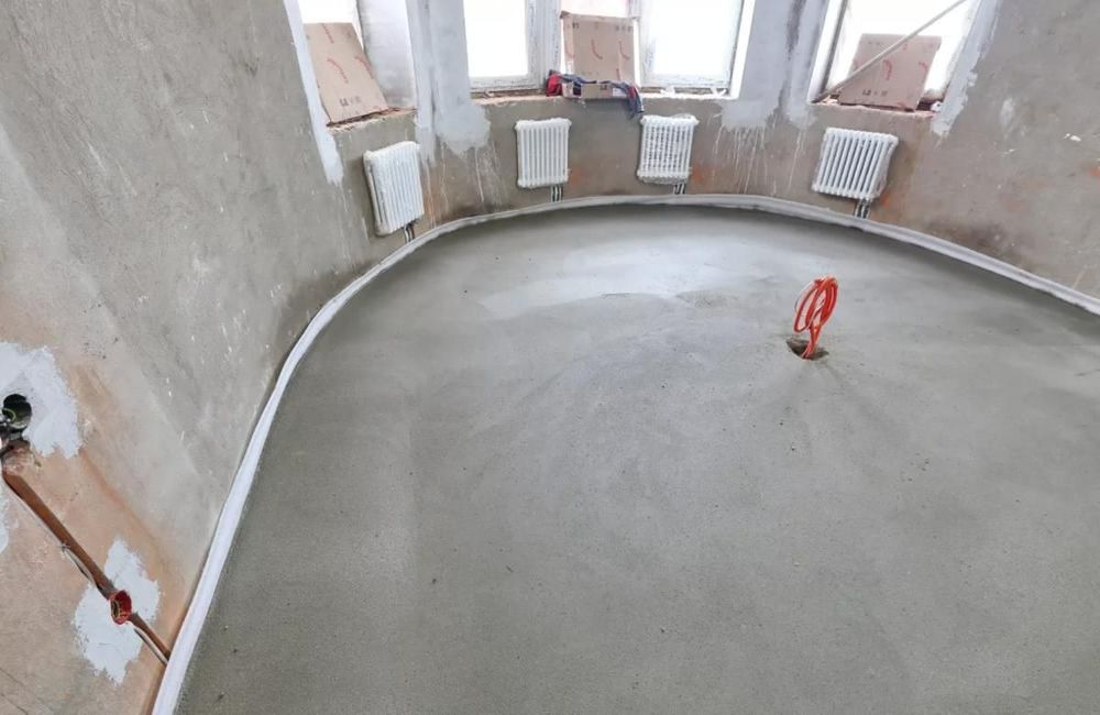 цена на полусухую стяжку в частном доме