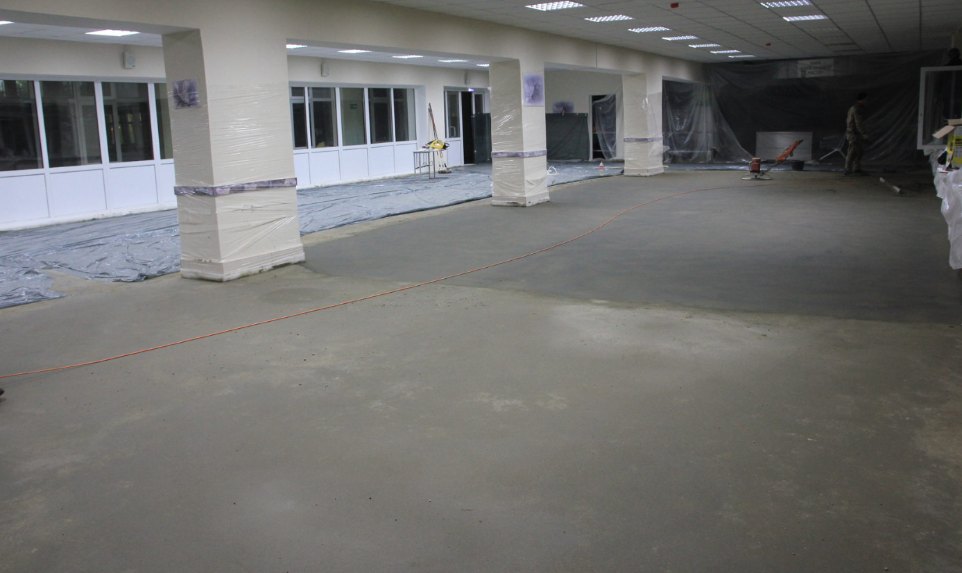 полусухая стяжка в подвале