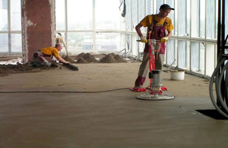 механизированная стяжка в квартире