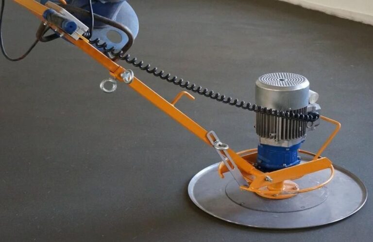 механизированная стяжка на пол в квартире