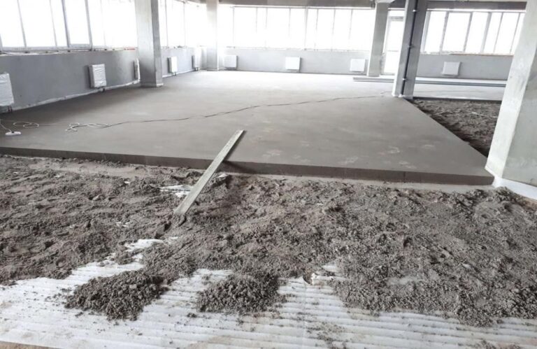 полусухая стяжка в квартире сделать