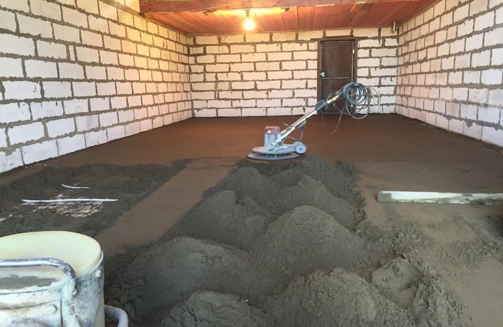 полусухая стяжка в туалете