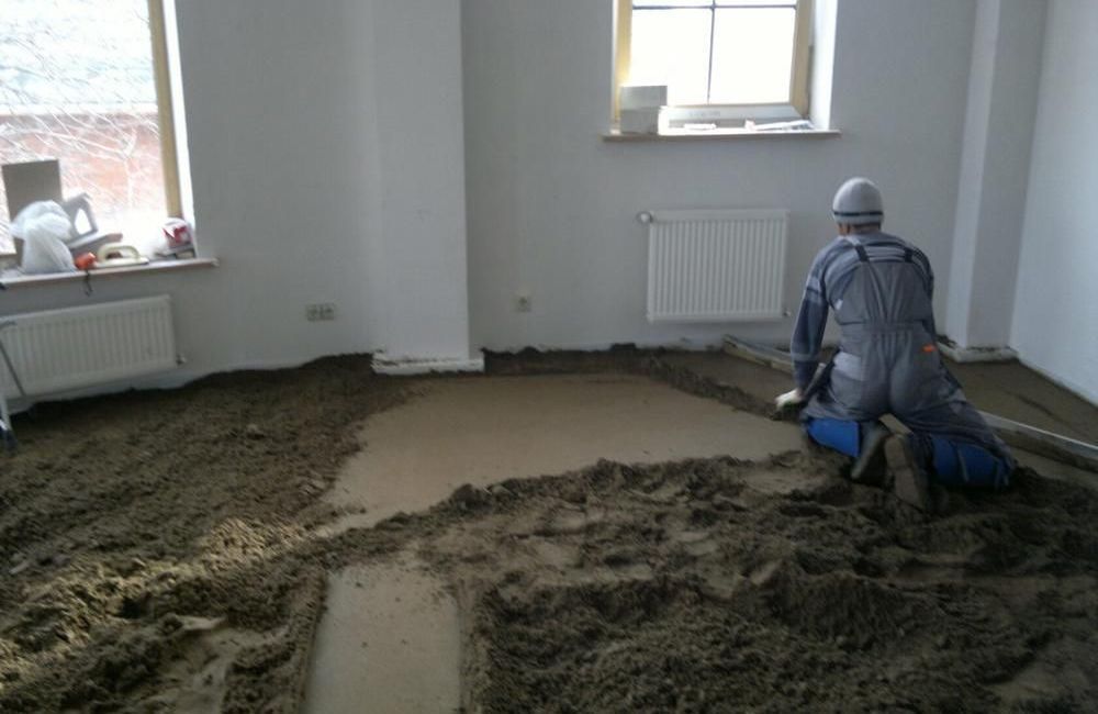 полусухая стяжка крепкая