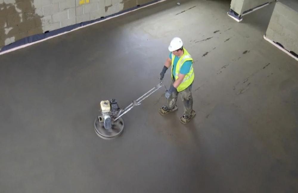 полусухая стяжка на пол в доме