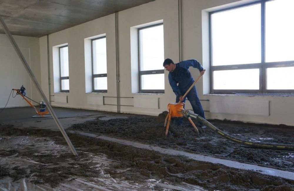 полусухая стяжка на пол растворосмесителем